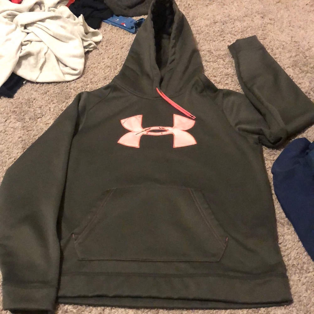 Under Armour Sweatshirt